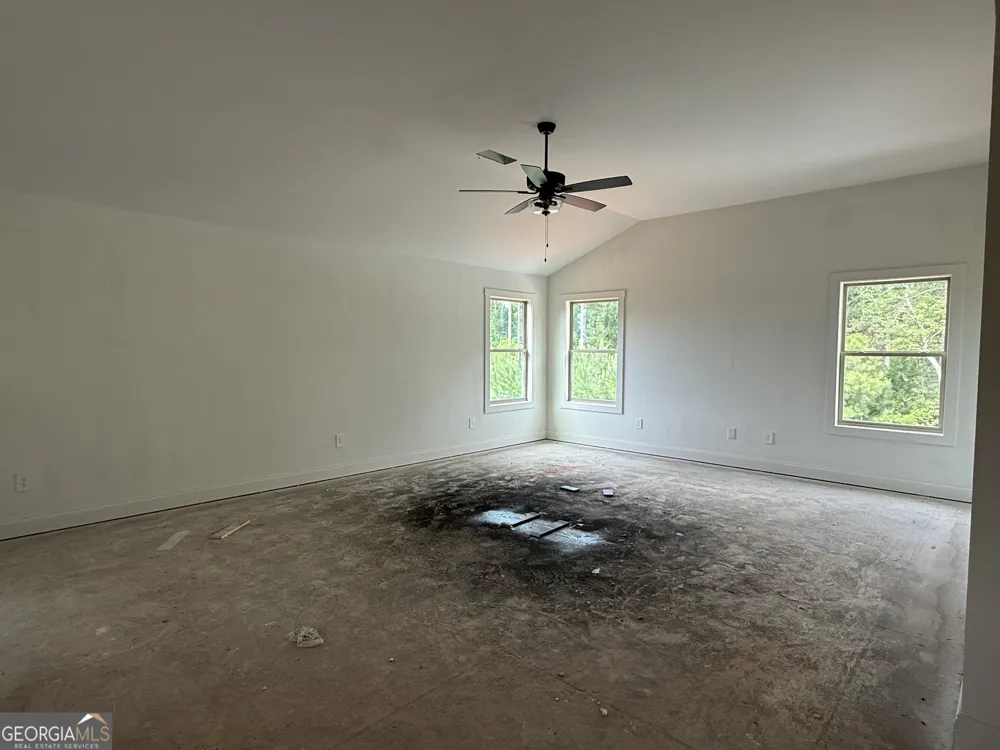 753 Hopewell RD Forsyth, GA 31029