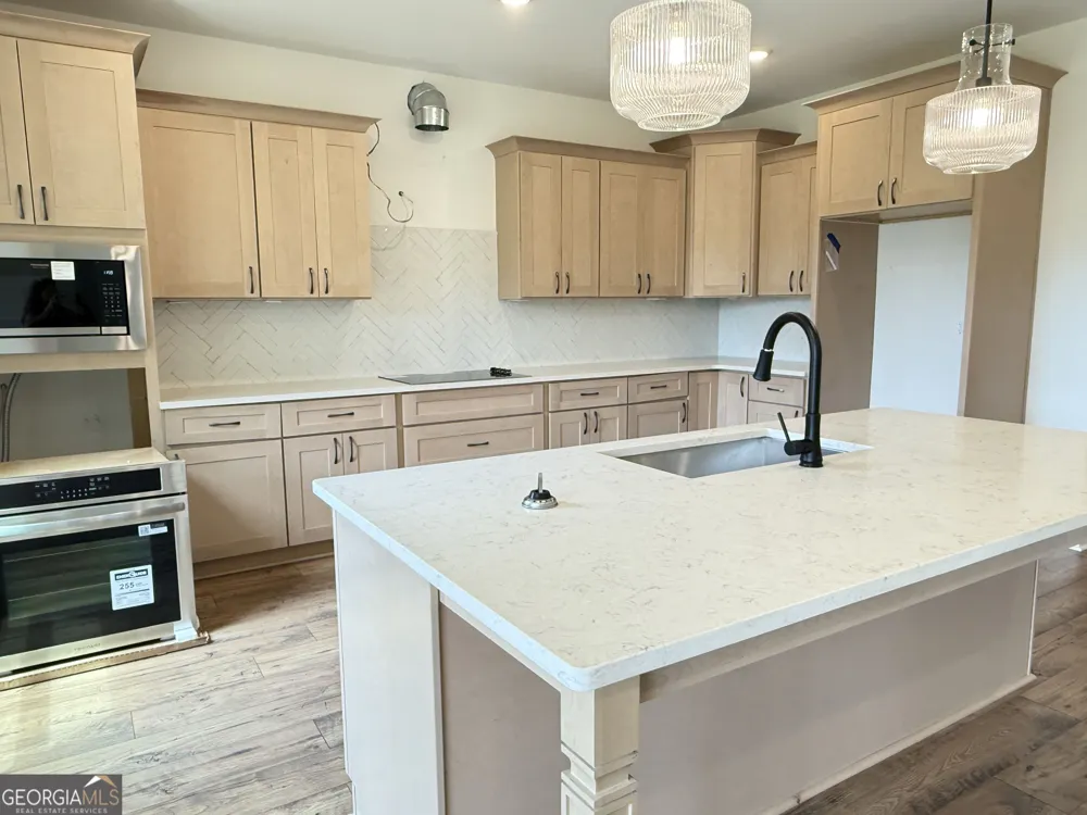 753 Hopewell RD Forsyth, GA 31029