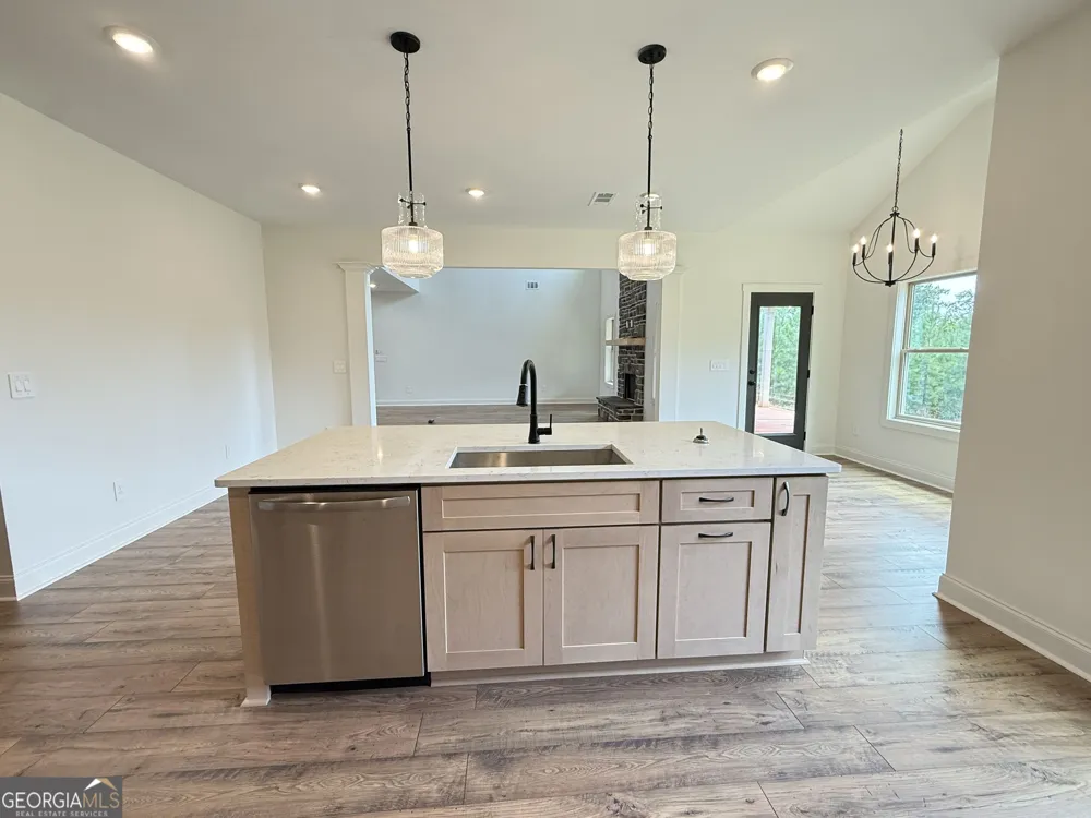 753 Hopewell RD Forsyth, GA 31029