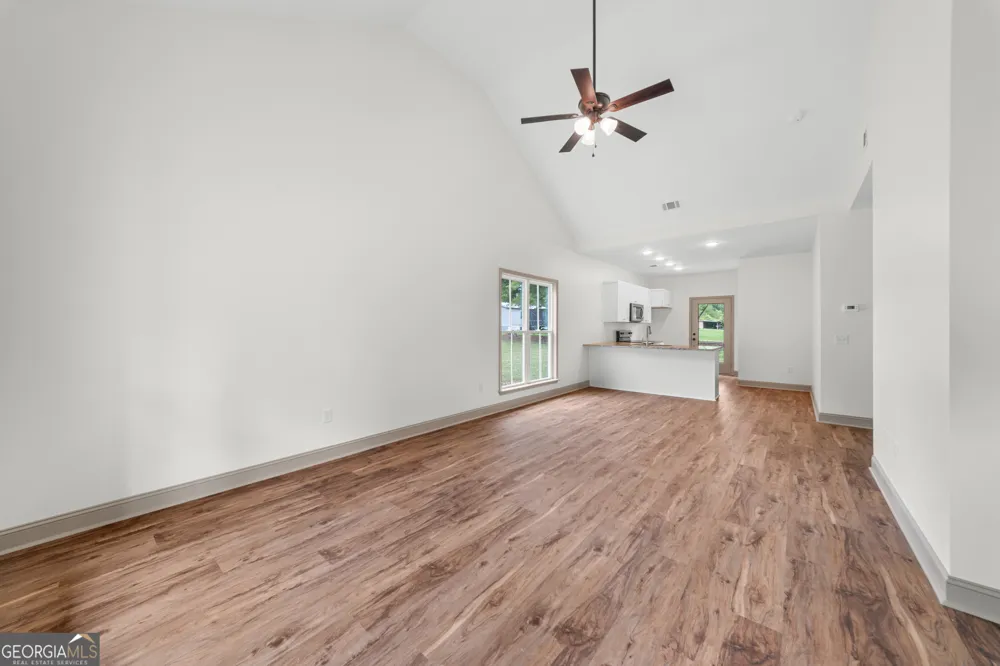 126 Woods AVE Portal, GA 30450