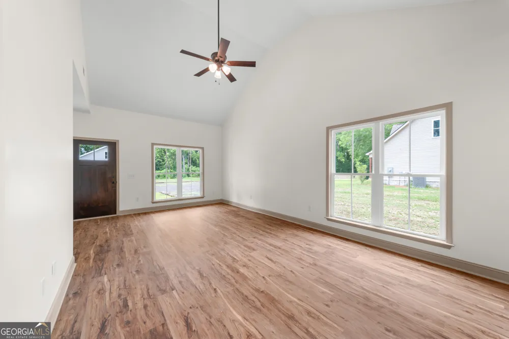 126 Woods AVE Portal, GA 30450