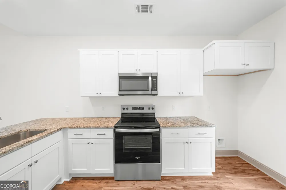 126 Woods AVE Portal, GA 30450