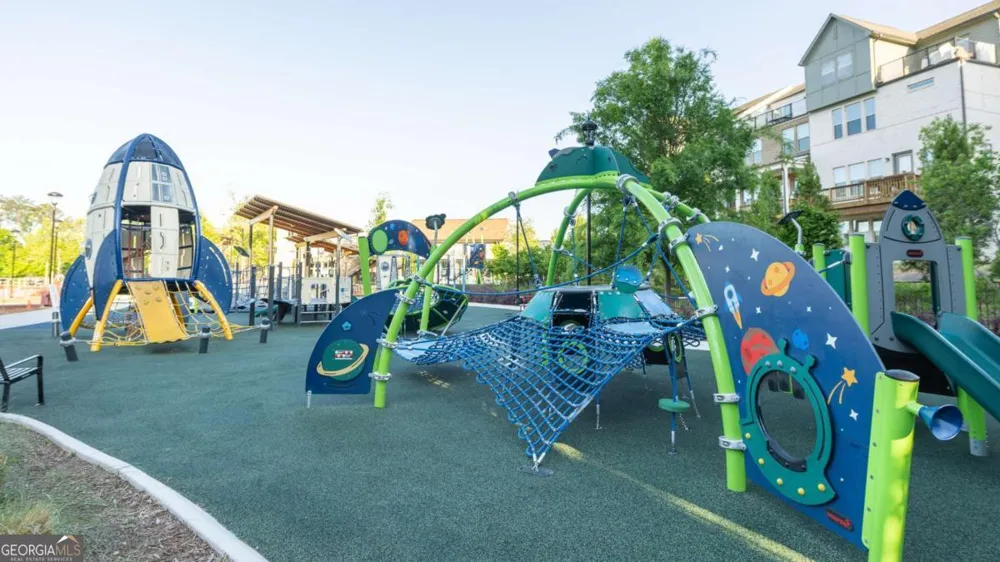 5637 PEACH ORCHARD TRL Peachtree Corners, GA 30092