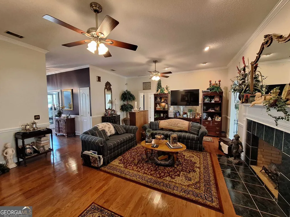 250 Weatherly DR Baxley, GA 31513