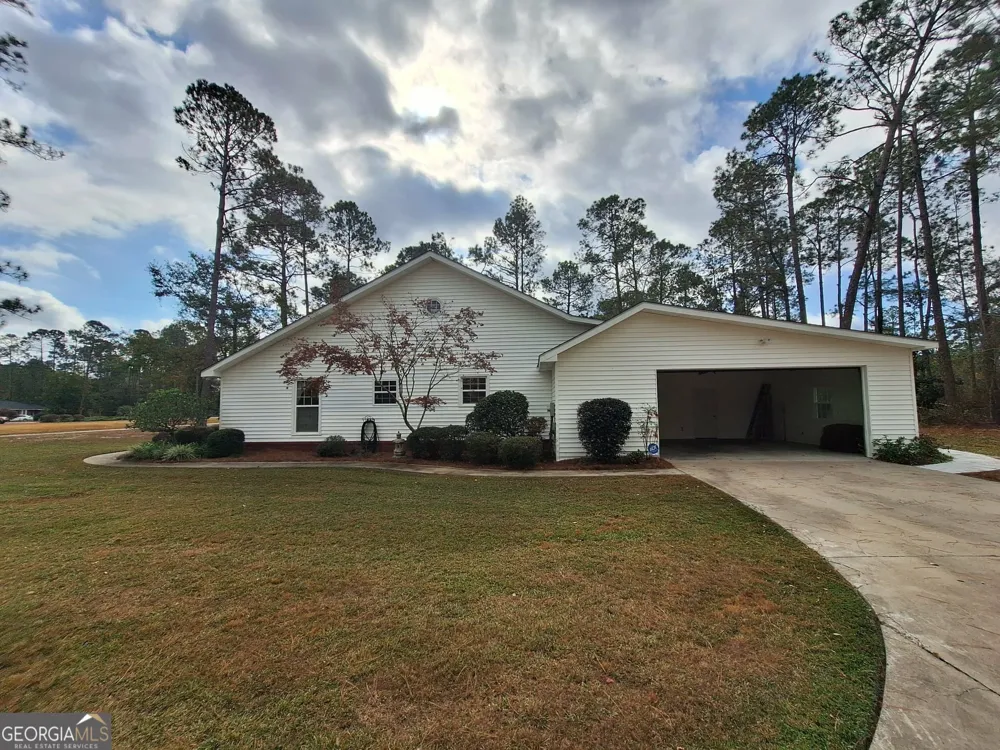 250 Weatherly DR Baxley, GA 31513