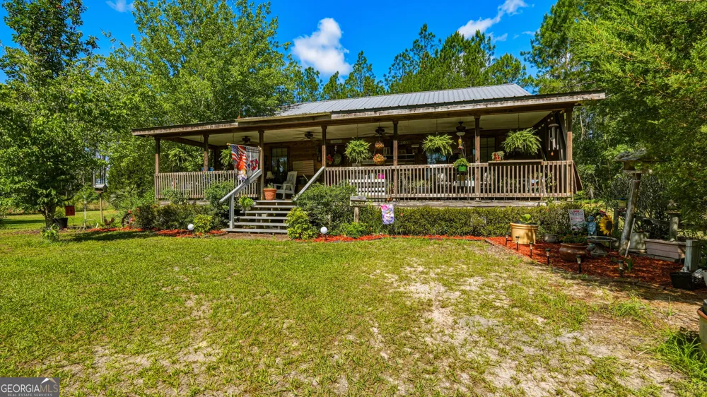 88 Minnesota RD Screven, GA 31560