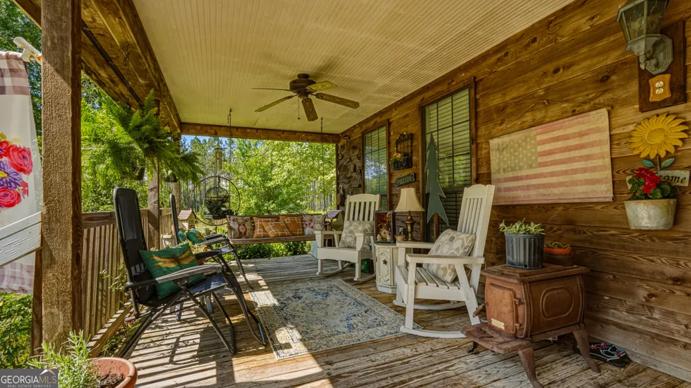 88 Minnesota RD Screven, GA 31560