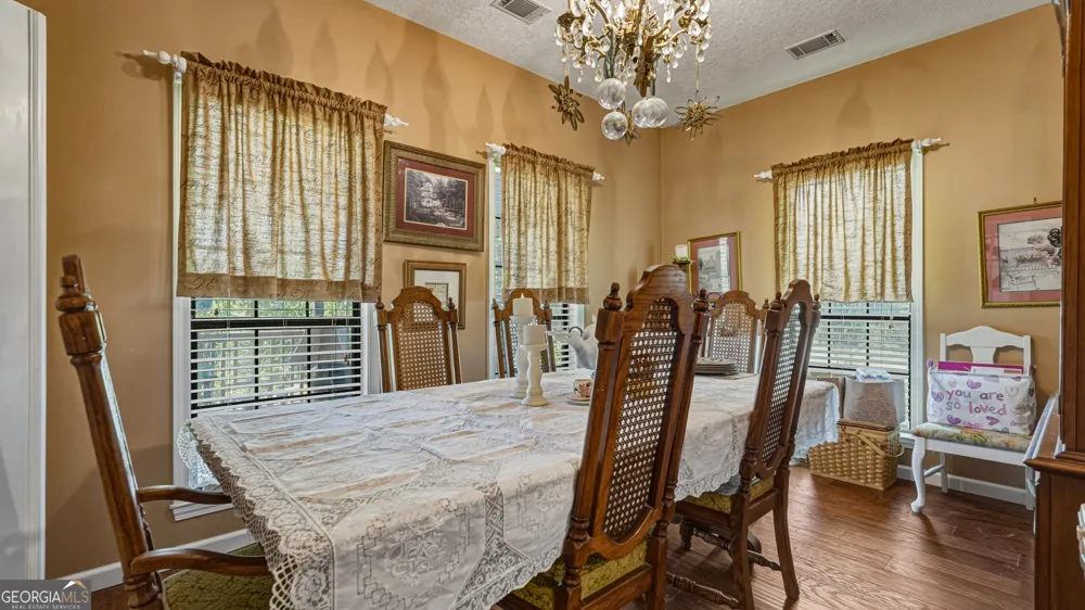 88 Minnesota RD Screven, GA 31560