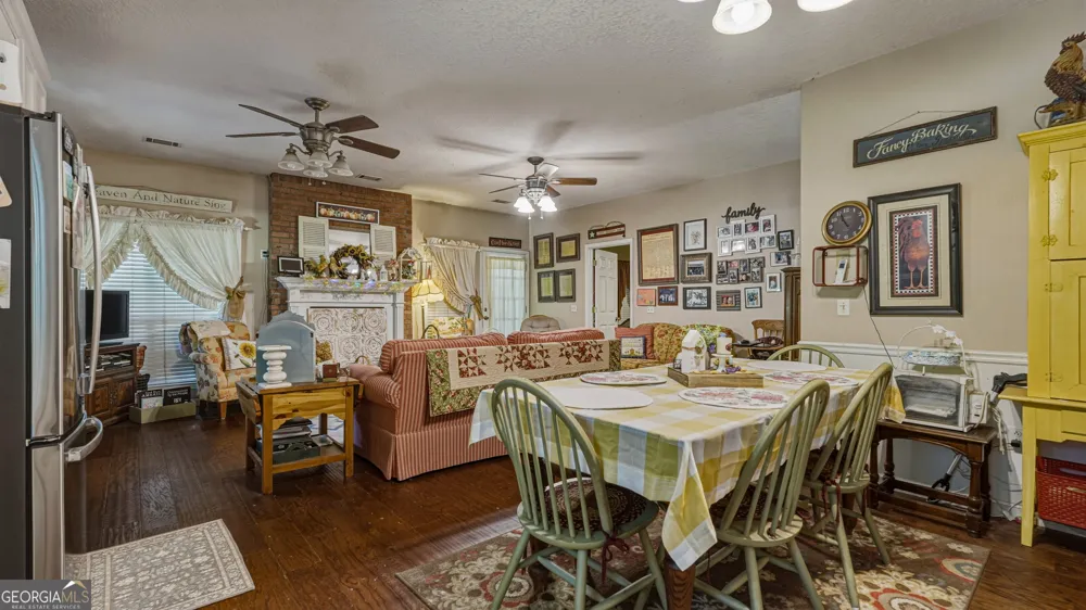 88 Minnesota RD Screven, GA 31560