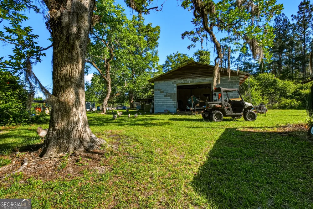 88 Minnesota RD Screven, GA 31560