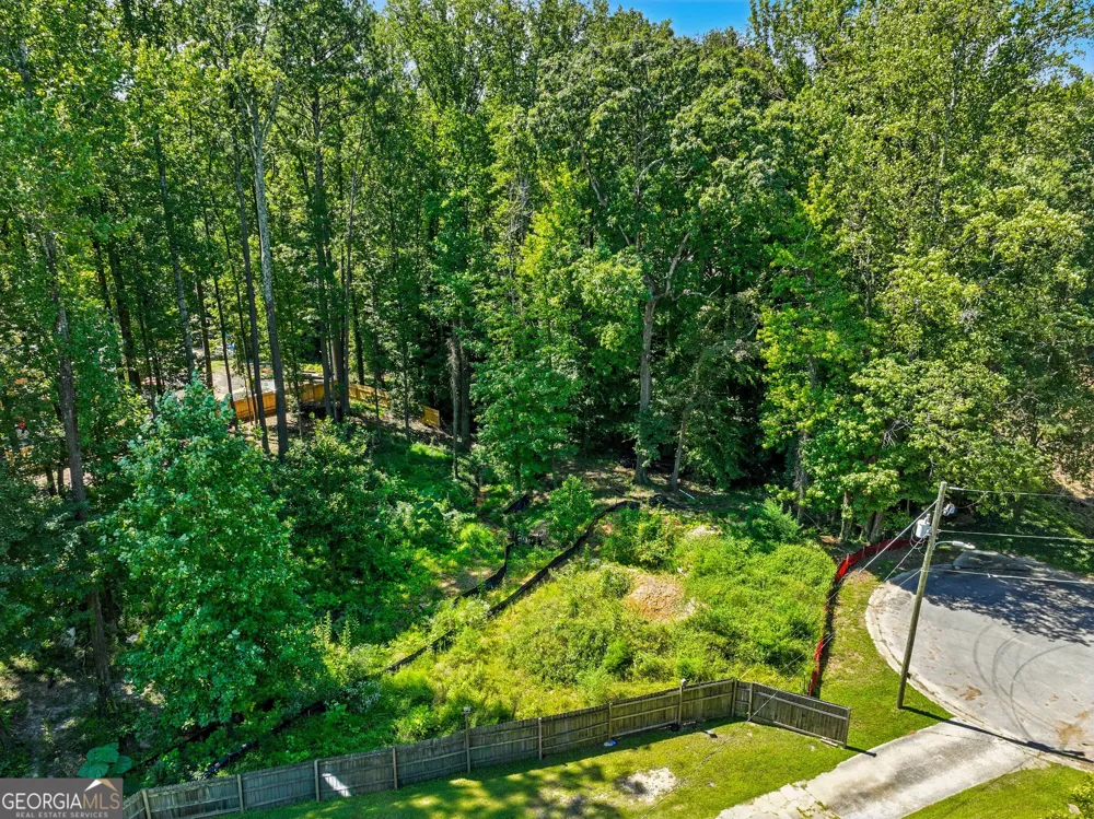 1034 Redwood CT Norcross, GA 30093