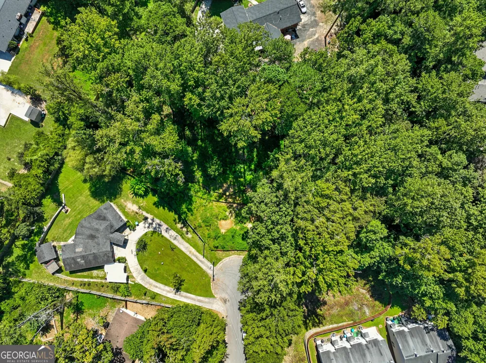 1034 Redwood CT Norcross, GA 30093