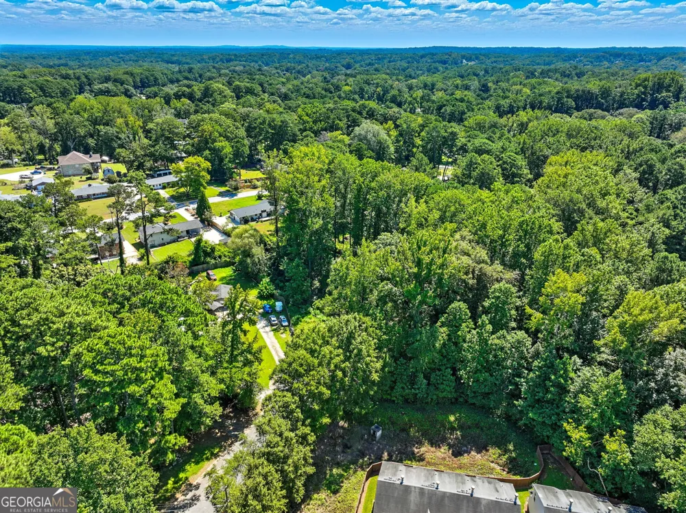 1034 Redwood CT Norcross, GA 30093