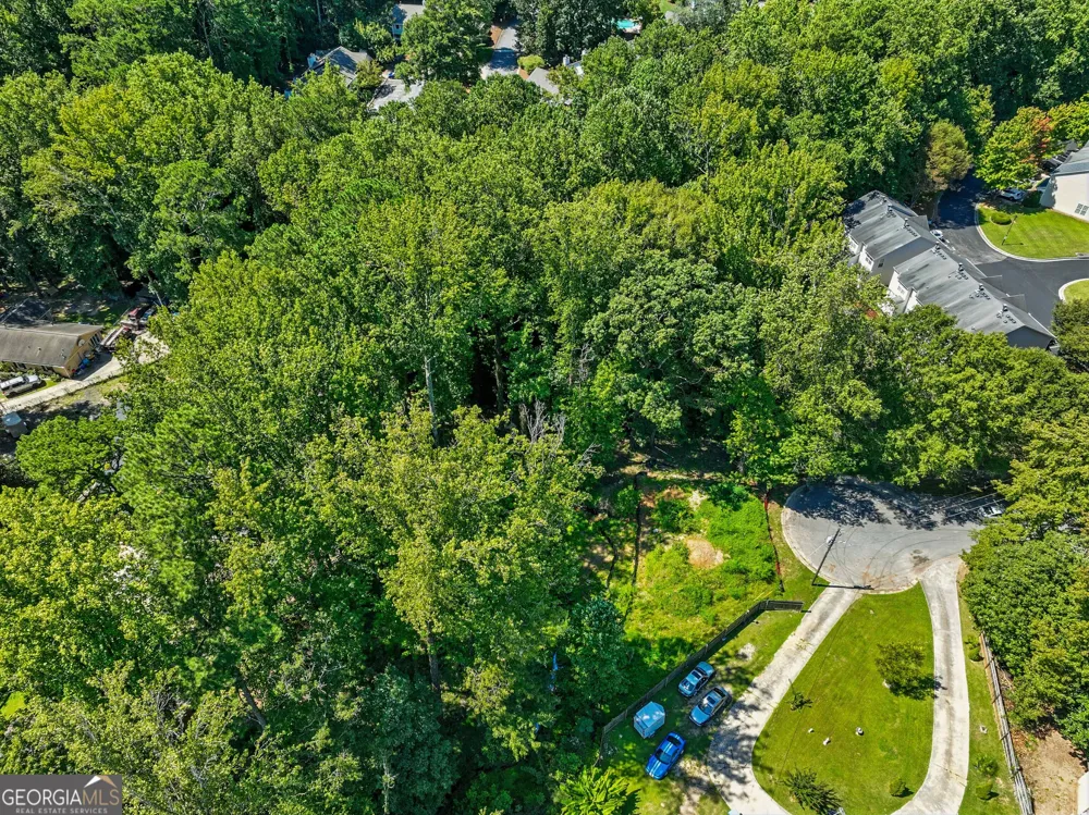 1034 Redwood CT Norcross, GA 30093