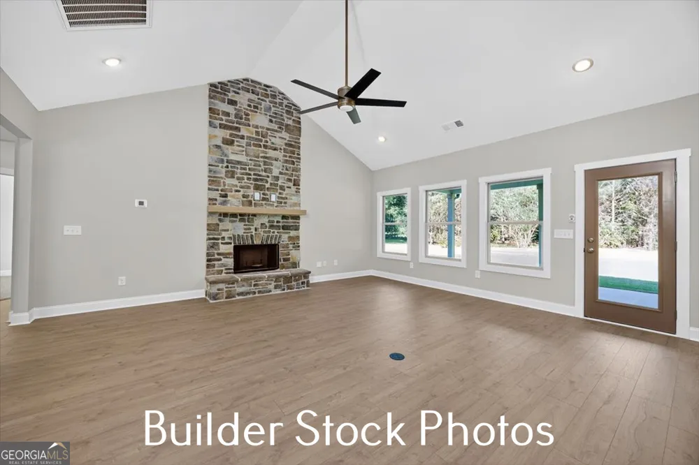 823 Hopewell RD Forsyth, GA 31029