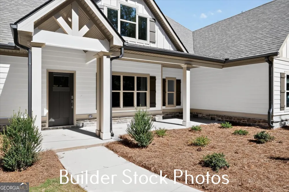 823 Hopewell RD Forsyth, GA 31029