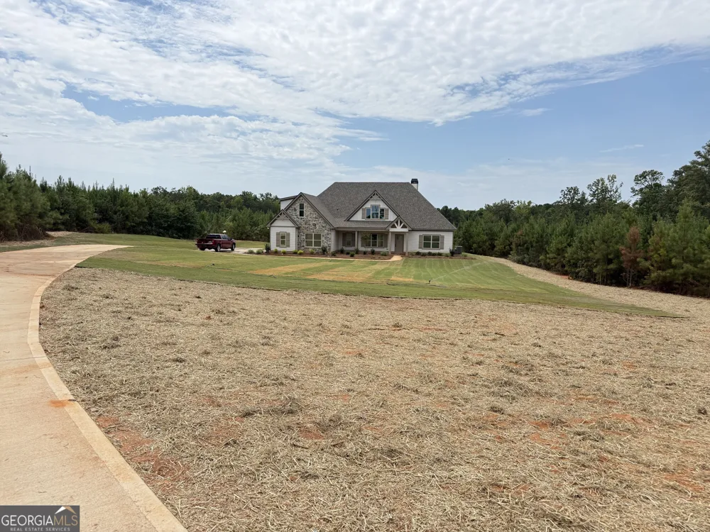 823 Hopewell RD Forsyth, GA 31029