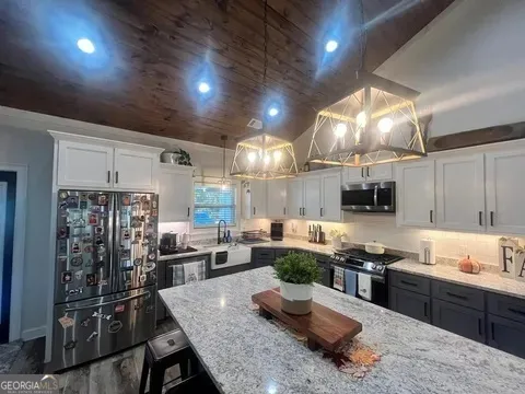 1501 Old Savannah RD Vidalia, GA 30474