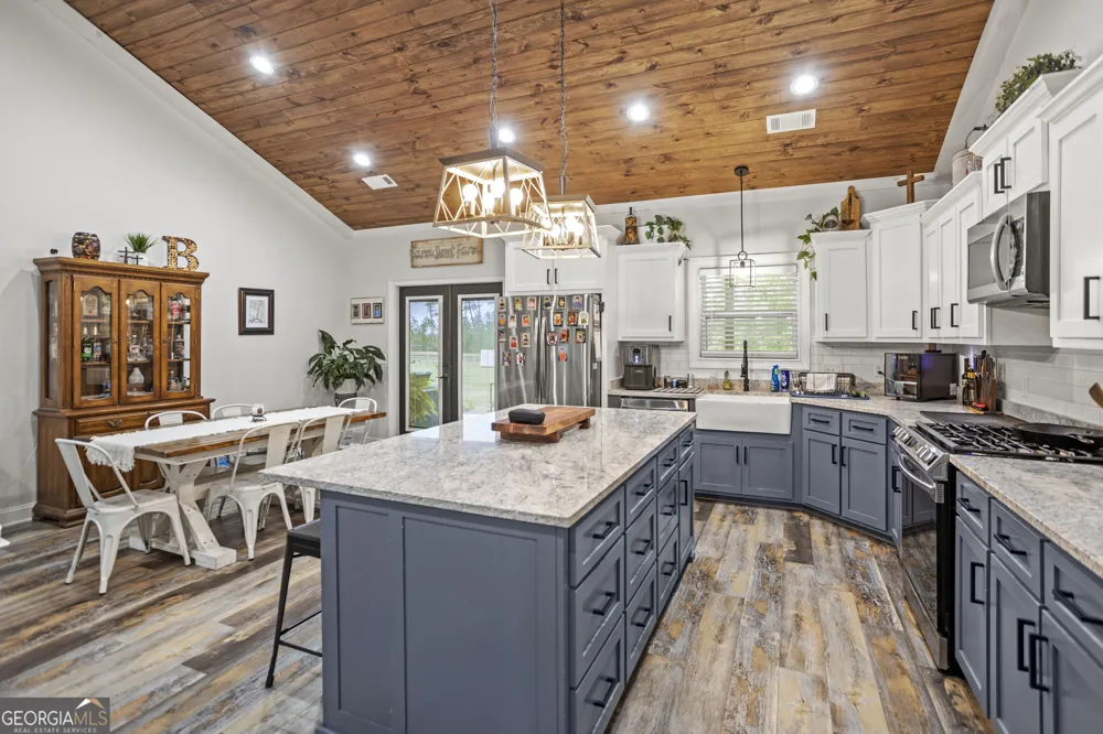 1501 Old Savannah RD Vidalia, GA 30474