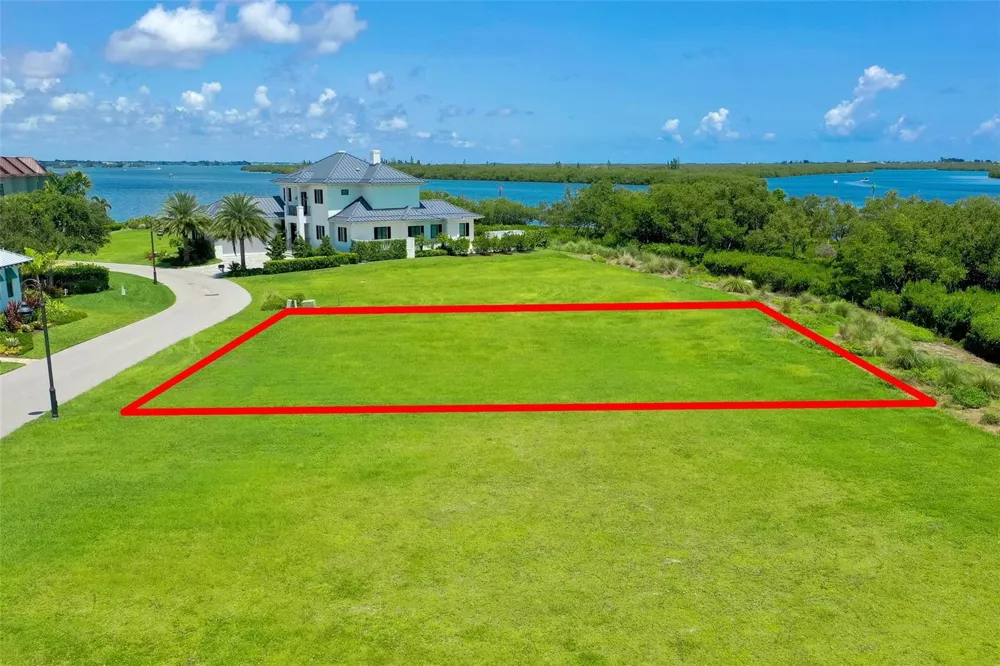 9260 E Marsh Island Drive Vero Beach, FL 32963