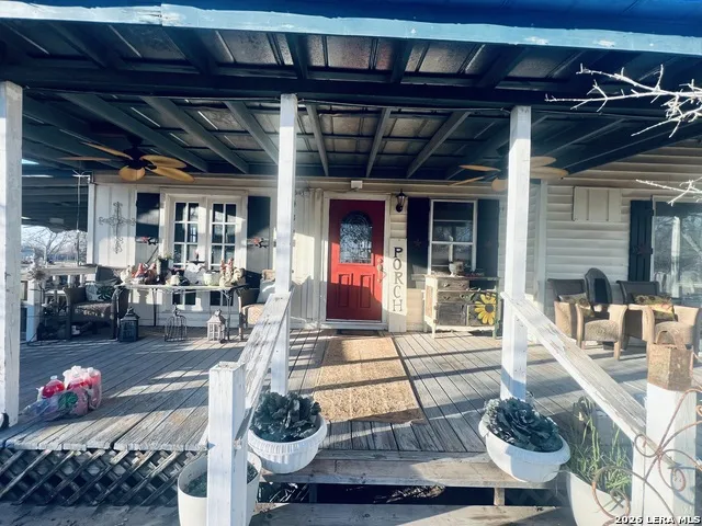 521 CR 7713 #1 Devine, TX 78016