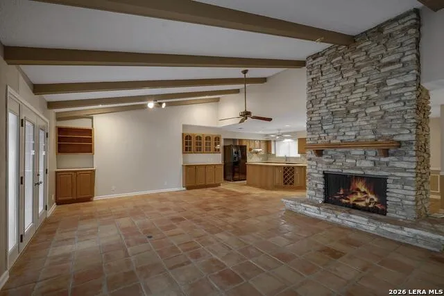 602 Moorside Windcrest, TX 78239