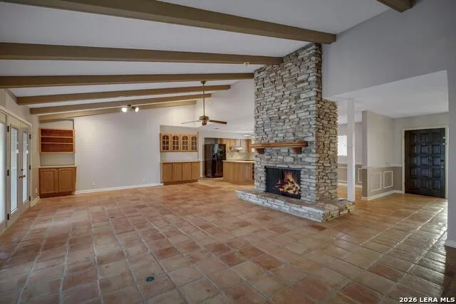 602 Moorside Windcrest, TX 78239