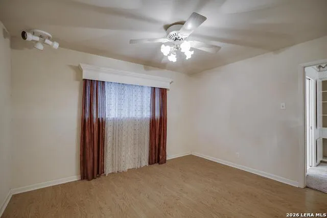 602 Moorside Windcrest, TX 78239