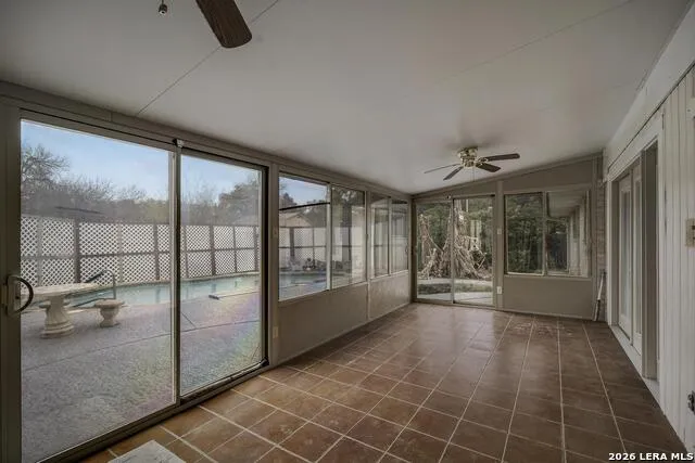 602 Moorside Windcrest, TX 78239