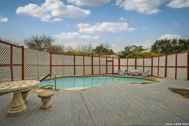 602 Moorside Windcrest, TX 78239