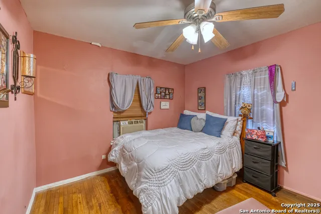 1104 Avenue S Hondo, TX 78861