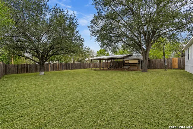 938 Patricia Ann Dr Poteet, TX 78065