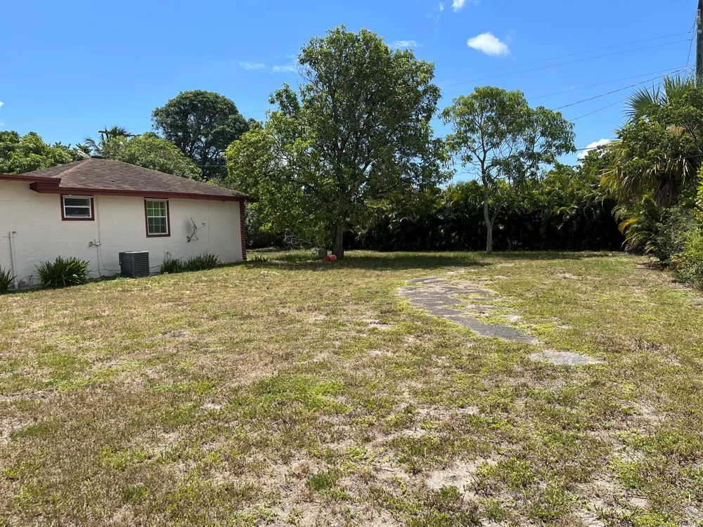 821 SW 4th Avenue Delray Beach, FL 33444
