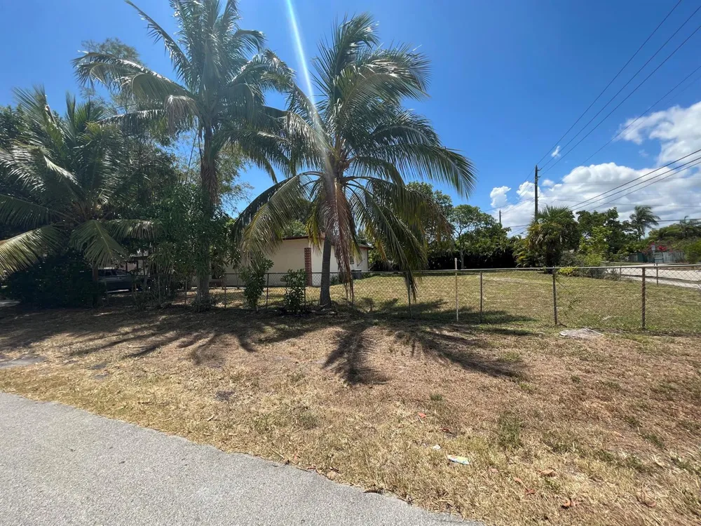 821 SW 4th Avenue Delray Beach, FL 33444