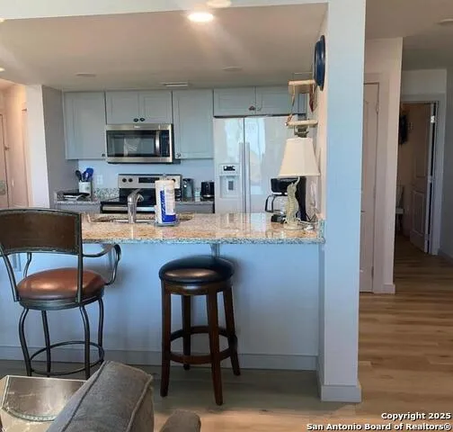 800 Sandcastle Dr #104 Port Aransas, TX 78373