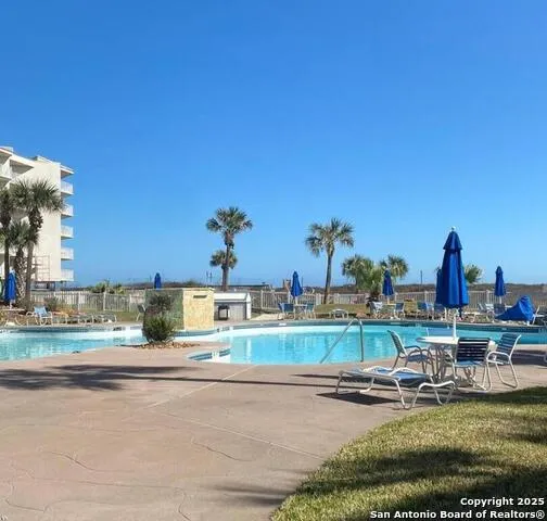 800 Sandcastle Dr #104 Port Aransas, TX 78373