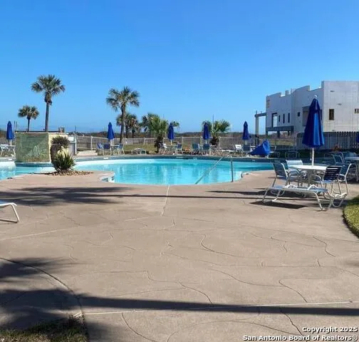 800 Sandcastle Dr #104 Port Aransas, TX 78373