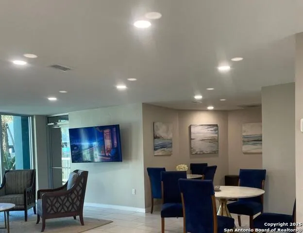 800 Sandcastle Dr #104 Port Aransas, TX 78373