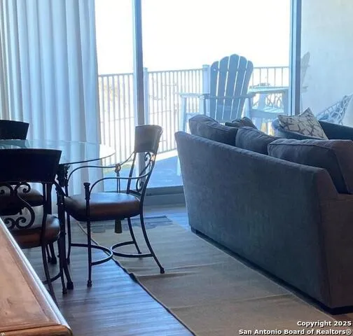 800 Sandcastle Dr #104 Port Aransas, TX 78373