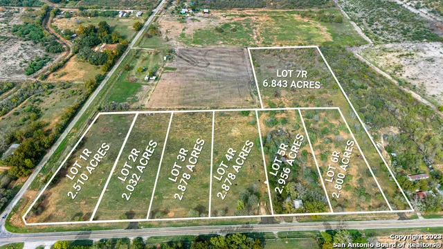 19101 Fm 463 Natalia, TX 78059