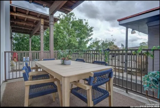 1542 Alamo Unit 203 San Antonio, TX 78215