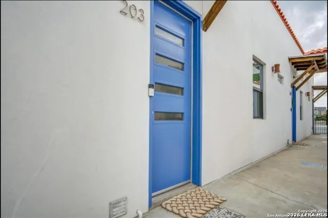 1542 Alamo Unit 203 San Antonio, TX 78215