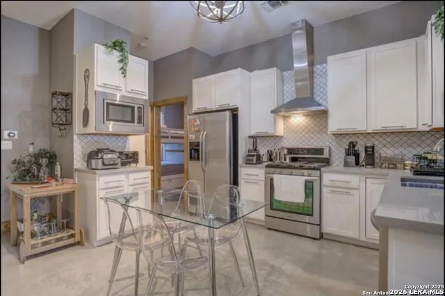 1542 Alamo Unit 203 San Antonio, TX 78215