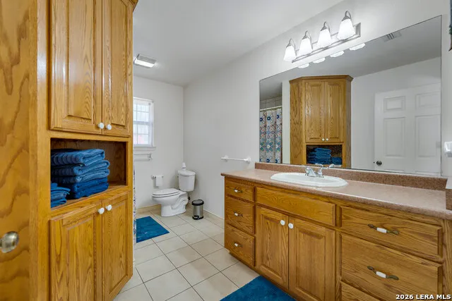 7869 County Road 203 Beeville, TX 78102
