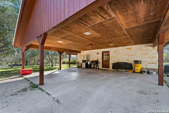 7869 County Road 203 Beeville, TX 78102