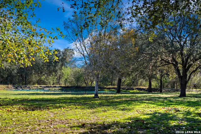 7869 County Road 203 Beeville, TX 78102