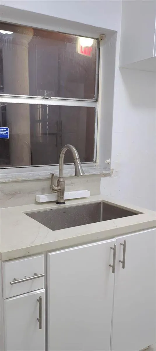 1245 W 24th Street #A-221 Hialeah, FL 33010