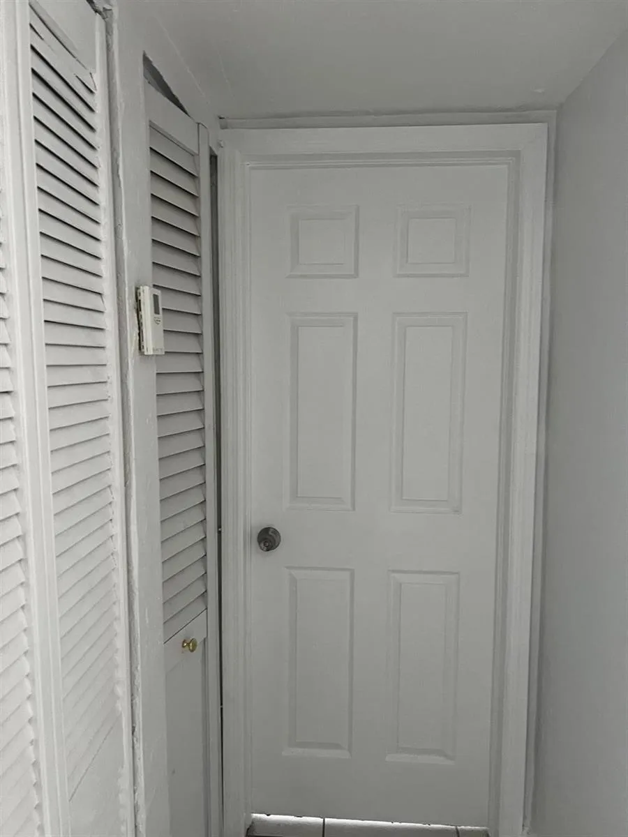 1245 W 24th Street #A-221 Hialeah, FL 33010