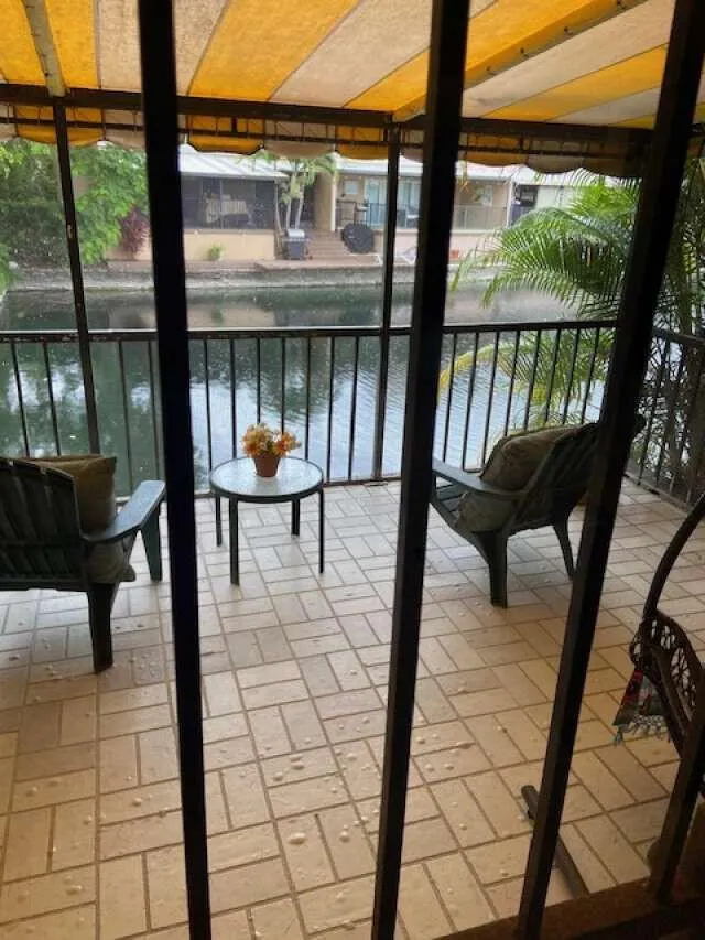 16023 Kingsmoor Way Miami Lakes, FL 33014