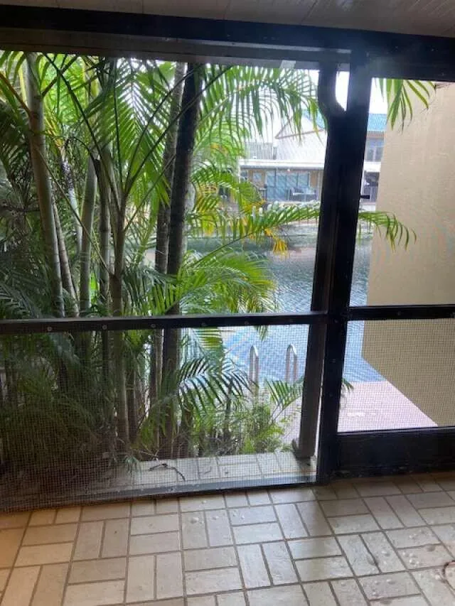 16023 Kingsmoor Way Miami Lakes, FL 33014